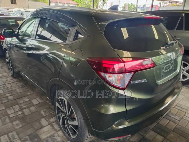 Honda Vezel 2015 Green