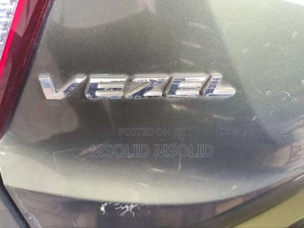 Honda Vezel 2015 Green