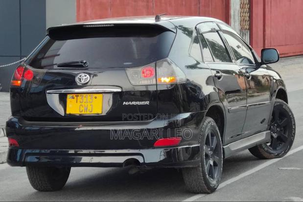 Toyota Harrier 2005 Black