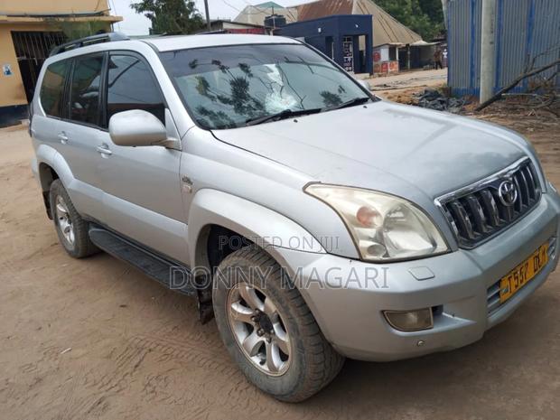 Toyota Land Cruiser Prado 2006 Silver