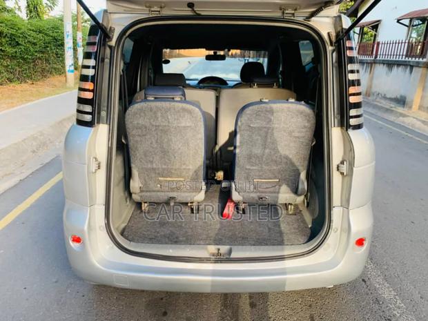 Toyota Sienta 1.5 AWD 2007 Silver