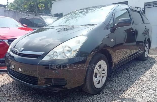 Toyota Wish 2004 Black