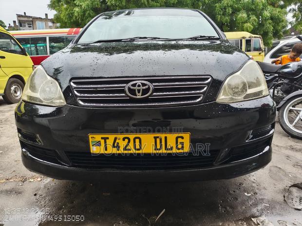 Toyota Ipsum 2005 Black