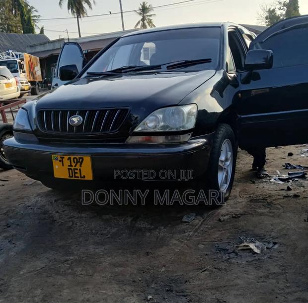 Toyota Harrier 2004 Black