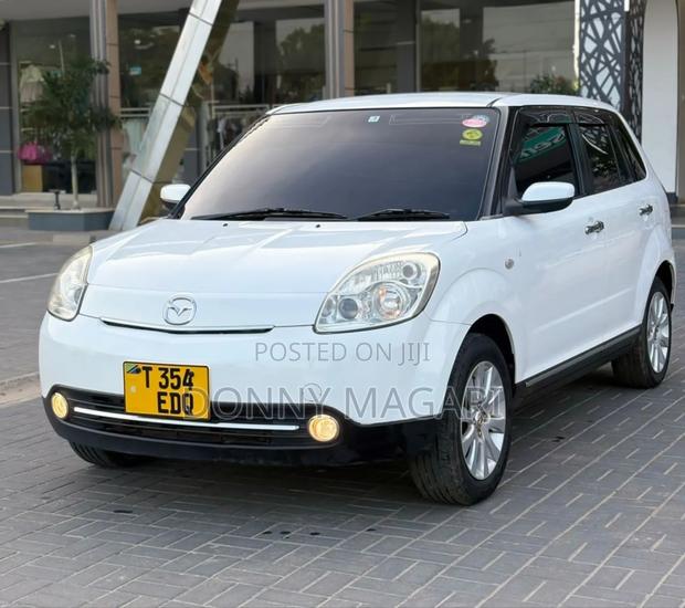 Mazda Verisa 2007 White
