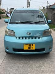 Toyota Porte 1.3 FWD 2005 Blue for sale