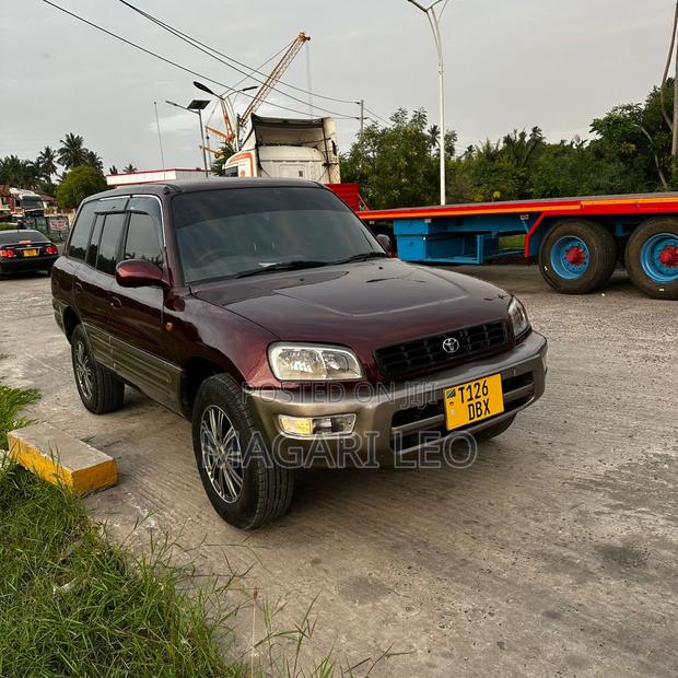 Toyota RAV4 1999 Maroon