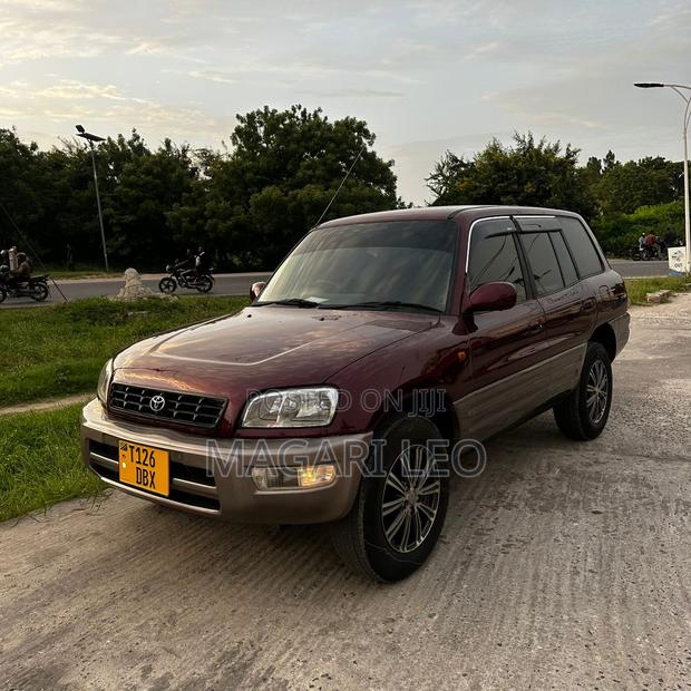 Toyota RAV4 1999 Maroon
