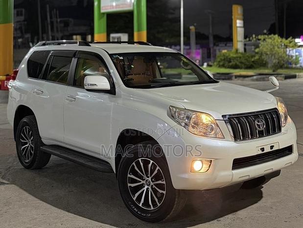 Toyota Land Cruiser Prado 2.7 i 2012 White