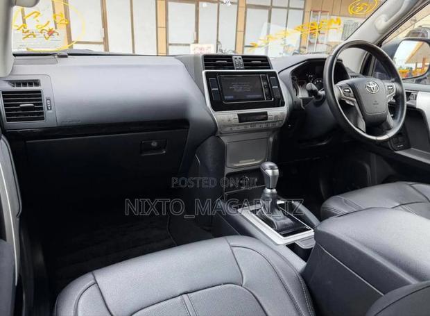 Toyota Land Cruiser Prado 2020 Black