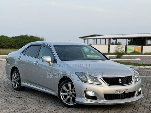 Toyota Crown 2009 Silver