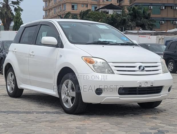 Toyota IST 2005 White