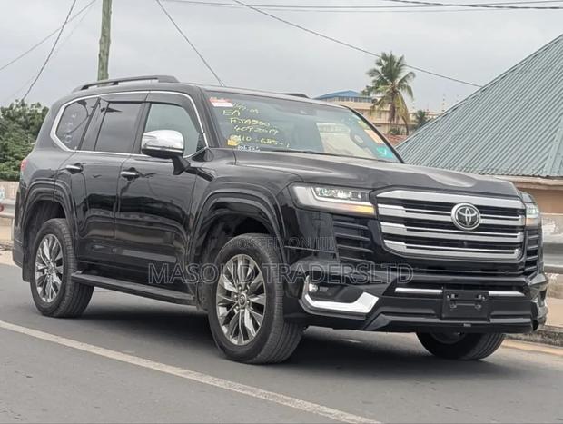 New Toyota Land Cruiser LC300 2024 Black