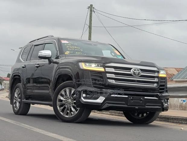 New Toyota Land Cruiser LC300 2024 Black