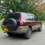 Toyota RAV4 Base 4x4 1999 Maroon for sale
