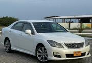 Toyota Crown 2010 White for sale