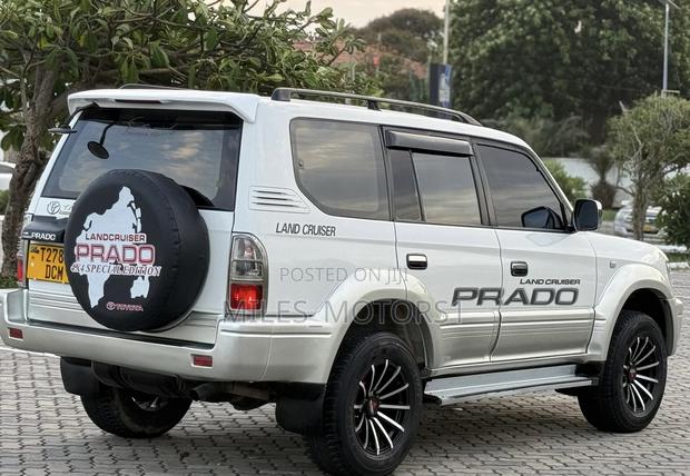 Toyota Land Cruiser Prado 2003 Silver