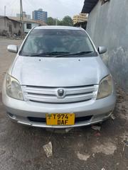 Toyota IST 2005 Silver for sale
