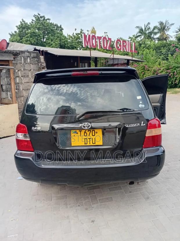 Toyota Kluger 2006 Black