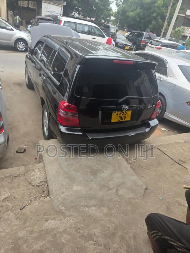 Toyota Kluger 2005 Black