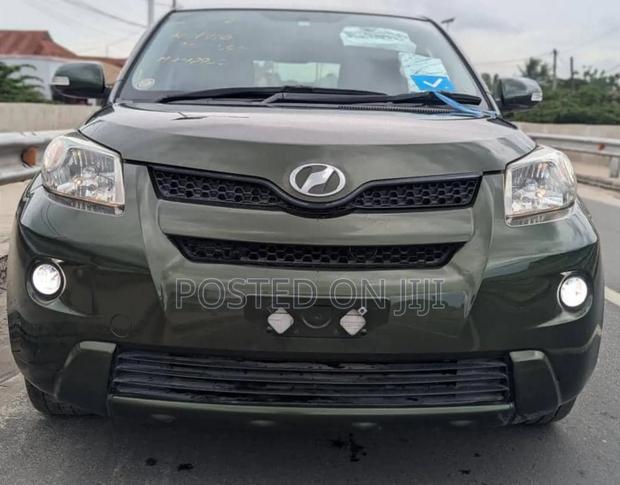 Toyota IST 2011 Gray