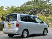 Toyota Noah 2.0 143hp AWD (7 Seater) 2009 Silver for sale