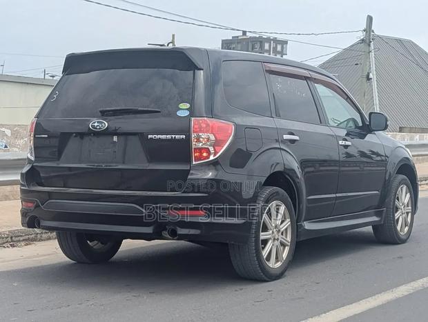 Subaru Forester 2.5X Limited 2011 Black