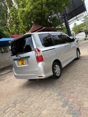 Toyota Noah 2008 Silver for sale