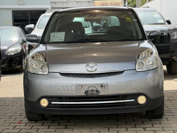 Mazda Verisa 2010 Gray