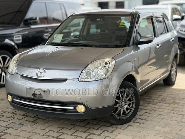 Mazda Verisa 2010 Gray