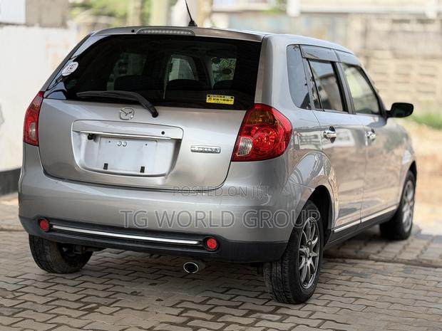 Mazda Verisa 2010 Gray