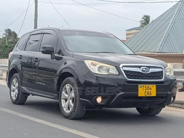 Subaru Forester 2.0XT Touring 4dr SUV AWD (2.0L 4cyl Turbo CVT) 2014 Black