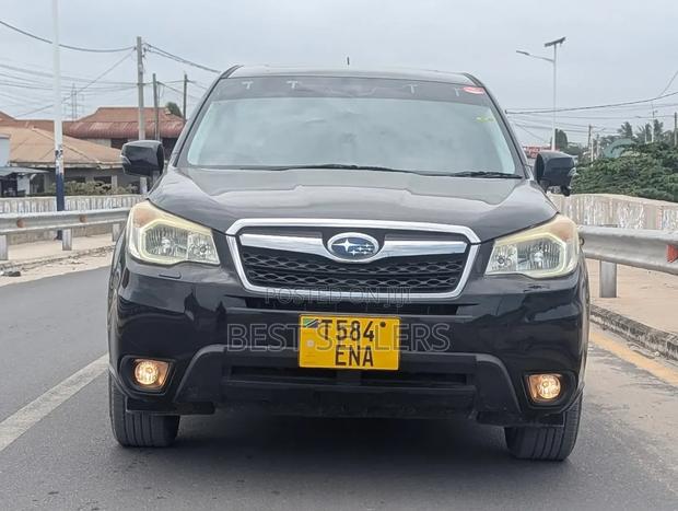 Subaru Forester 2.0XT Touring 4dr SUV AWD (2.0L 4cyl Turbo CVT) 2014 Black