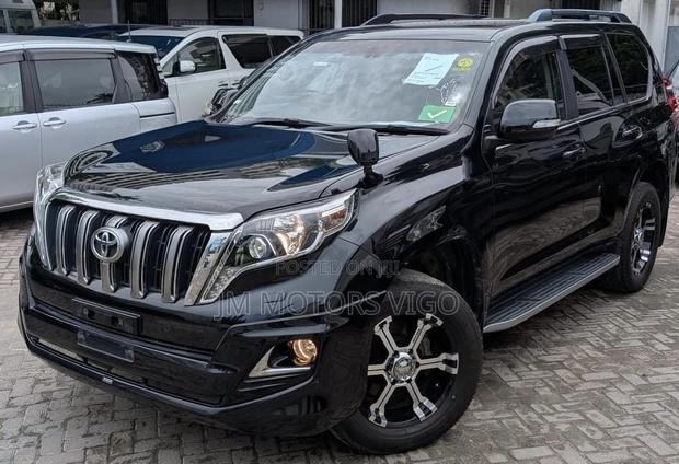 Toyota Land Cruiser Prado 2016 Black