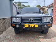 Toyota Land Cruiser 2004 Gray for sale