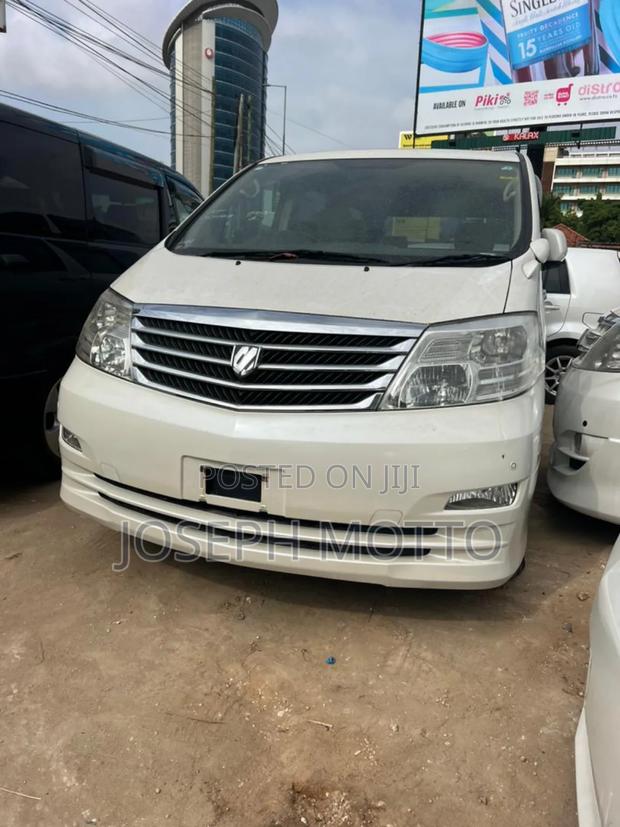 Toyota Alphard 2.4 Petrol AWD 2006 White