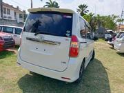 Toyota Noah 2.0 143hp AWD (8 Seater) 2008 White for sale