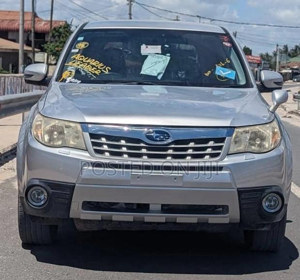 Subaru Forester 2010 Silver