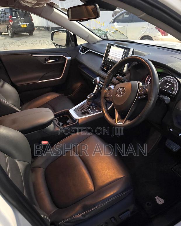Toyota RAV4 Adventure AWD 2020 White