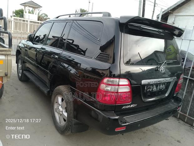Toyota Land Cruiser 2003 Black