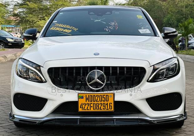Mercedes-Benz C200 2014 Pearl