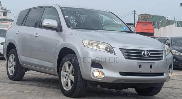 Toyota Vanguard 2007 Silver