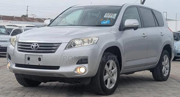 Toyota Vanguard 2007 Silver