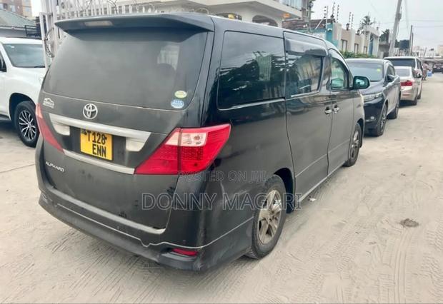 Toyota Alphard 2.4 Petrol AWD 2009 Black