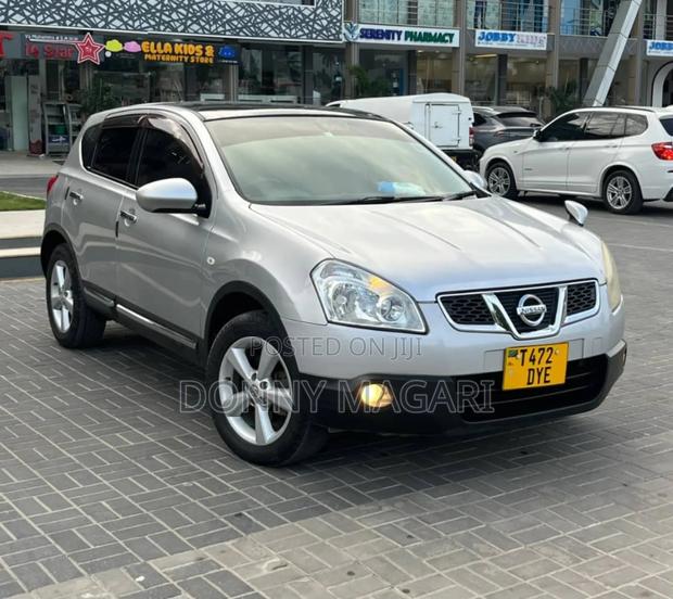 Nissan Dualis 2012 Silver