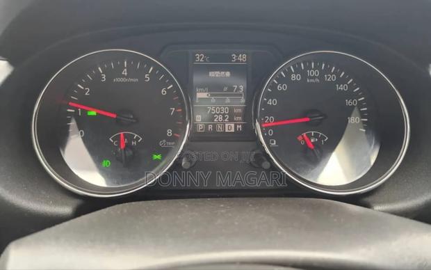Nissan Dualis 2012 Silver