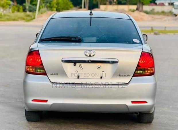 Toyota Allion 2005 Silver