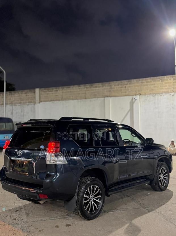 Toyota Land Cruiser Prado 2013 Blue