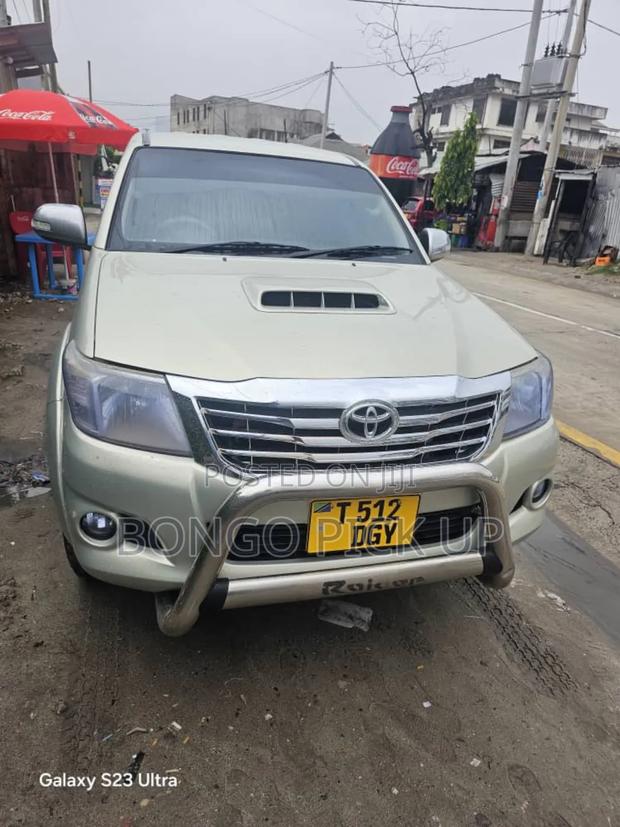 Toyota Hilux 2008 Silver