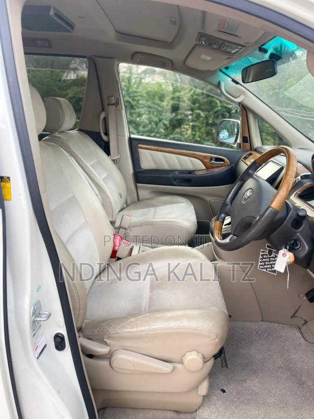 Toyota Alphard 2006 White